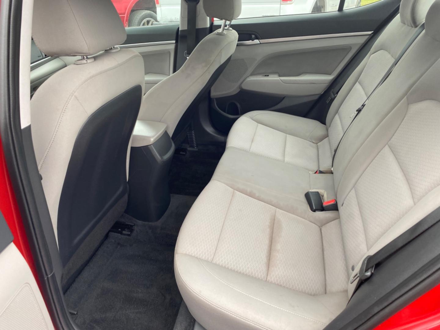 2020 RED Hyundai Elantra Limited (5NPD84LF4LH) with an 1.8L L4 DOHC 16V engine, 6A transmission, located at 420 I-35E, Lancaster, TX, 75146, (469) 297-4144, 32.593929, -96.823685 - Photo#6